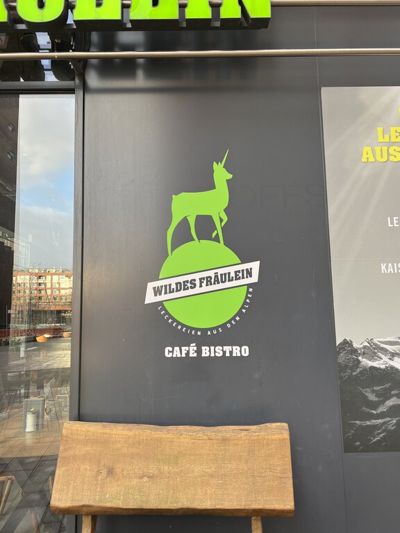 nkk_DEU_Hamburg_20250205_Café.JPG  